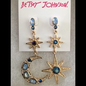 ✨Betsey Johnson Earrings✨